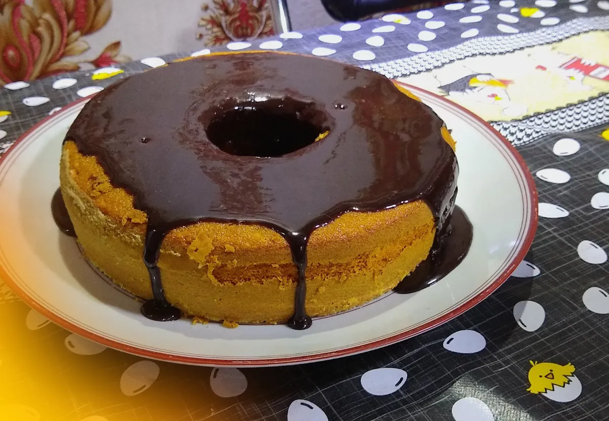 Bolo de Cenoura Com Massa Pronta