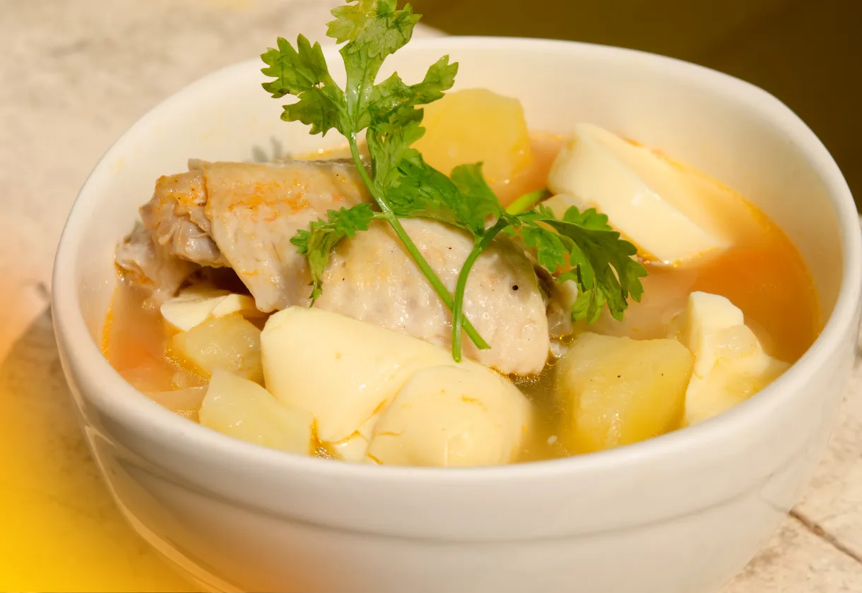 Caldo de Frango com Batata Doce e Gengibre