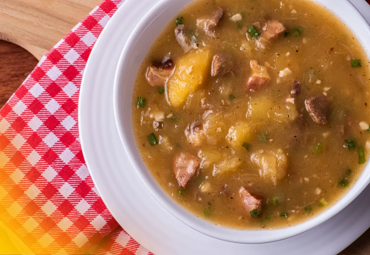 Receita de Caldo de Mandioquinha com Carne Seca