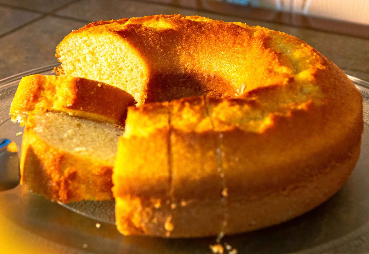 Receita Simples de Bolo de Fubá com 3 Ingredientes no Liquidificador
