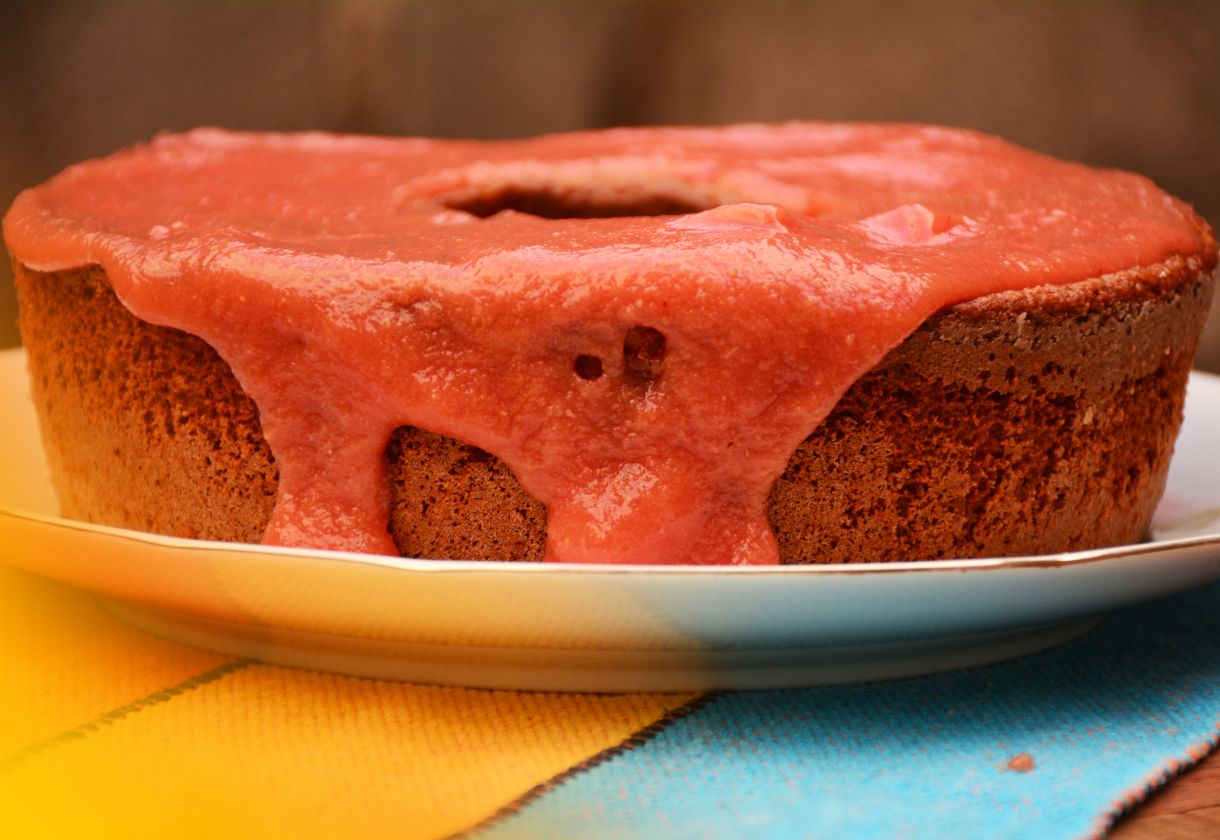 Receita de Bolo de Fubá com Goiabada Simples de Liquidificador
