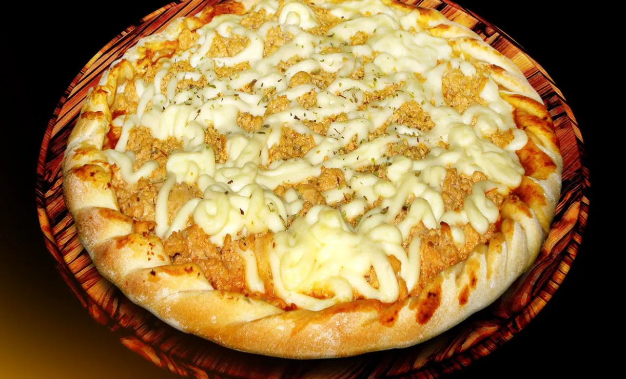 Deliciosa Receita de Pizza de Frango com Catupiry: Uma Explosão de Sabor