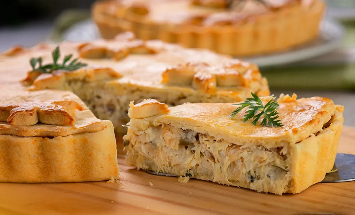 Torta de Frango Fit: Ingredientes Saudáveis e Dicas para um Preparo Perfeito