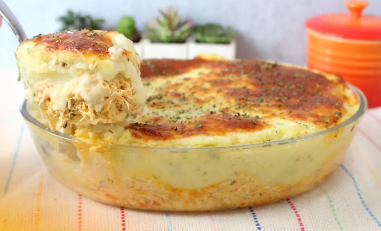 Escondidinho de frango com batata: a receita que vai conquistar seu paladar