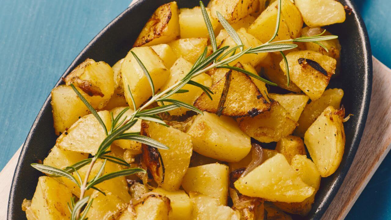 Batata Sauté Simples e Deliciosa: Aprenda a Receita Completa