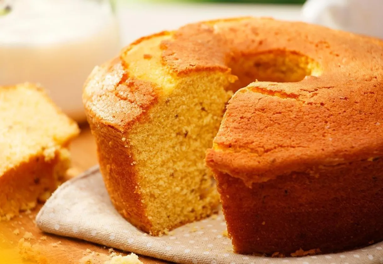 Delicioso Bolo Simples de Leite: Aprenda a Fazer Essa Receita Fácil e Irresistível em Casa