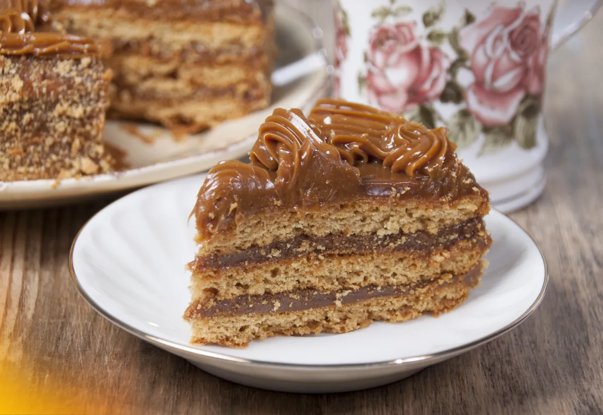 Delicioso Bolo Recheado com Doce de Leite: Um Toque de Doçura para Qualquer Ocasião