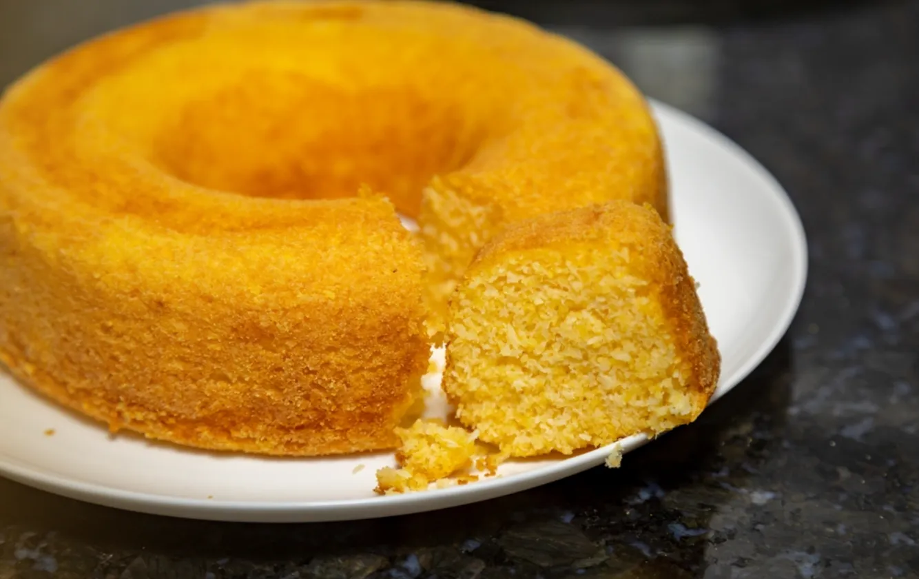 Redes Sociais se Encantam com o Bolo de Fubá Fofinho da Vovó - Confira a Receita!