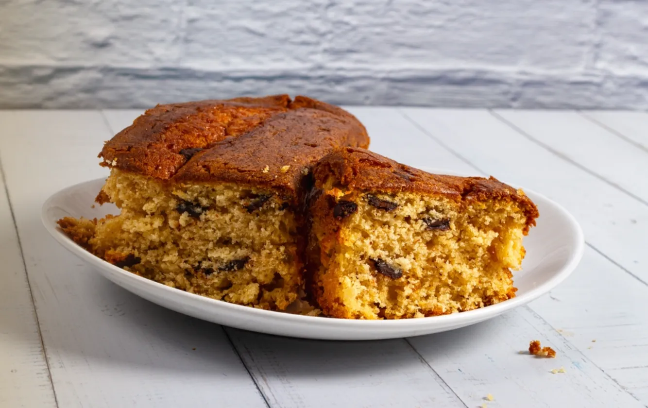 Descubra como fazer um Bolo Fitness de Banana delicioso e saudável: Receita fácil e prática