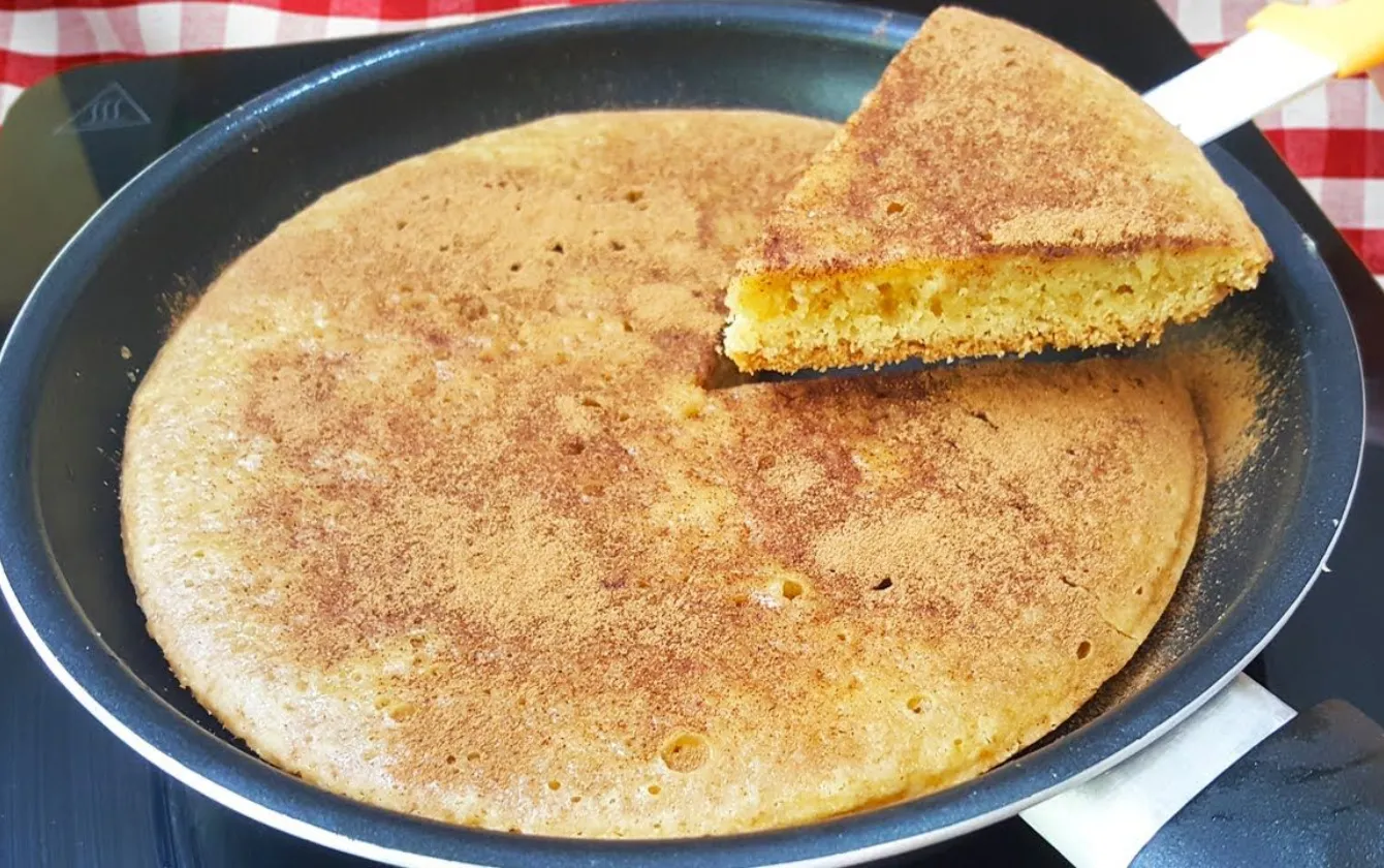 Bolo de Milho de Frigideira: Uma Sobremesa Prática e Irresistível