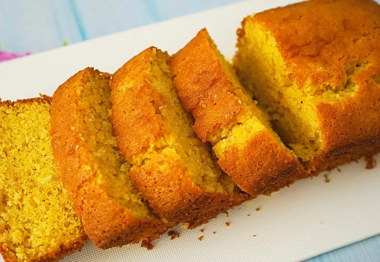 Bolo de Flocão de Milho Fofinho Sem Glúten: Uma Delícia Simples e Irresistível