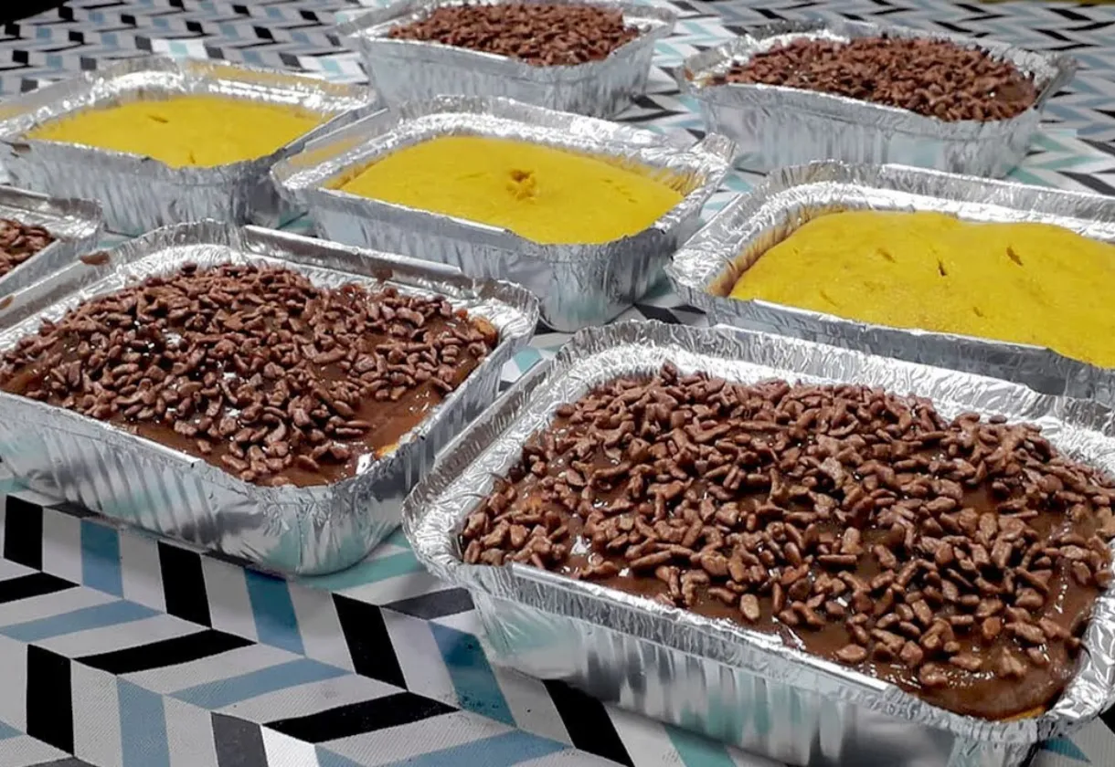 Descubra o Sabor Irresistível do Bolo de Cenoura na Marmita: Praticidade e Sabor em Cada Mordida