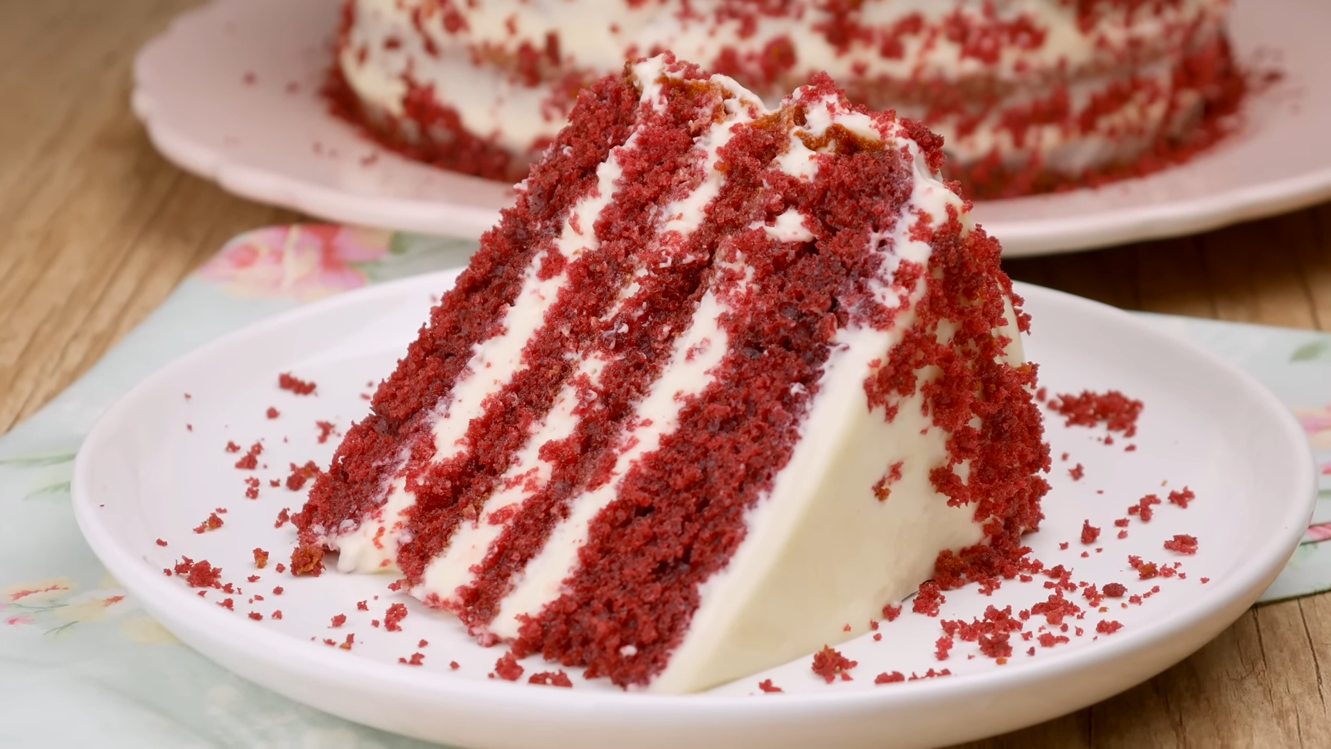 Bolo Red Velvet Molhadinho e Super Fofinho Feito com Massa Tradicional