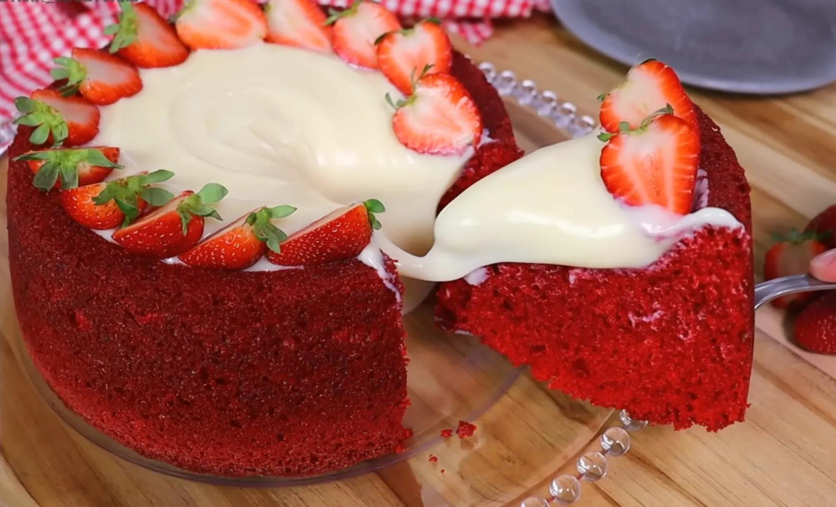 Bolo Red Velvet - SUPER VERMELHO VIVO SEM AMARGAR