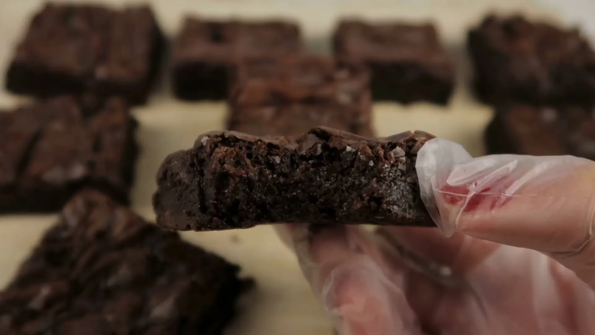 Brownie Feito de Nescau com Casquinha 3x Mais Crocante