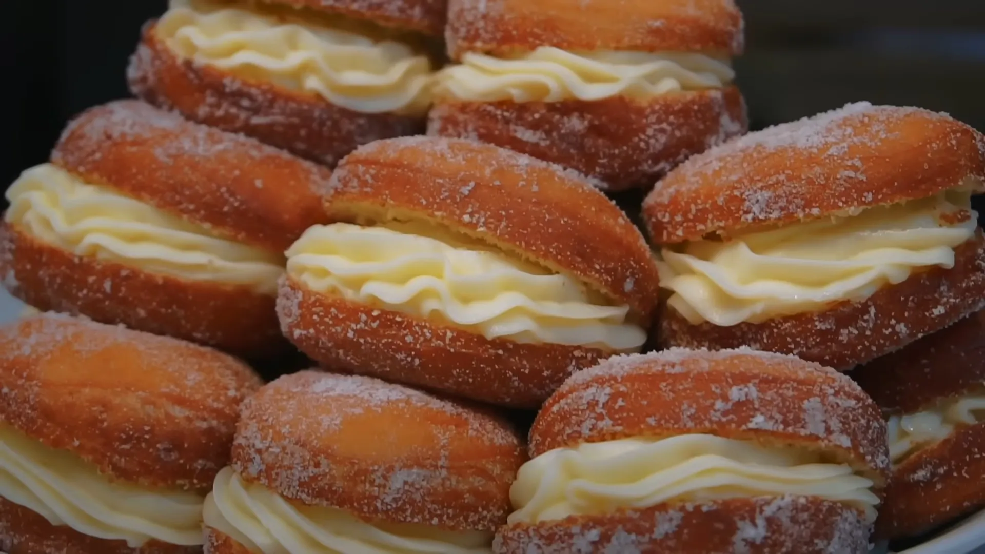 Aprenda a Fazer Sonho de Padaria Recheado de Creme