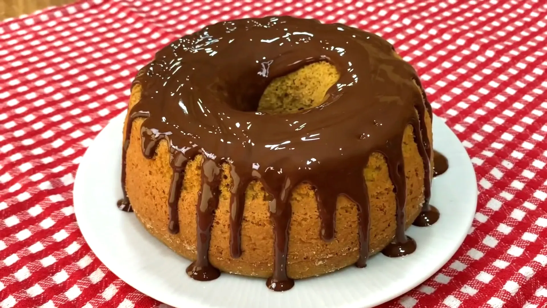 Bolo Fofinho Sem Farinha, Sem Açúcar, Sem Leite: Poucos Ingredientes, Fácil e Rápido