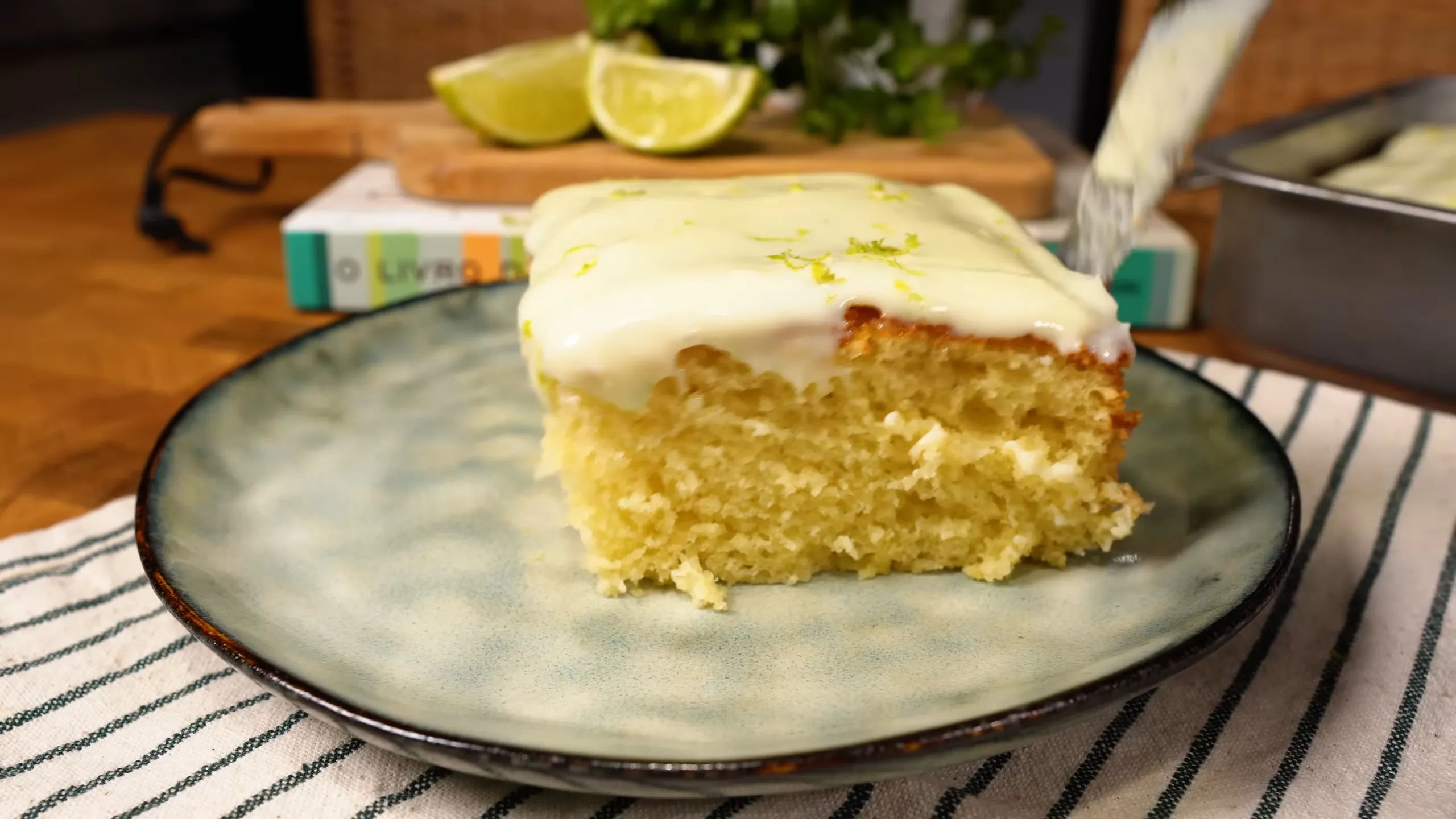 Receita de Bolo de Limão: Fofinho, Delicioso e Super Fácil de Fazer