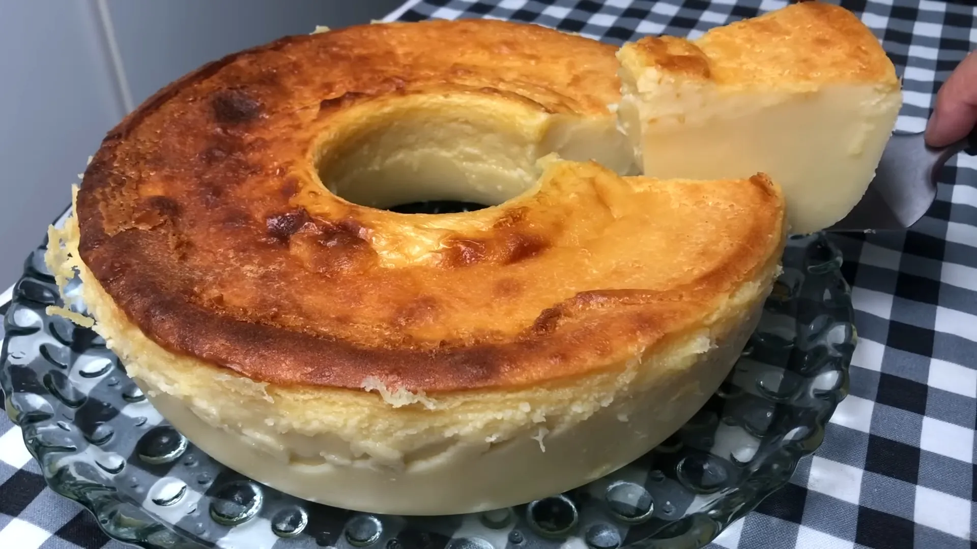 Bolo de Leite Condensado Moça da Nestlé: Bolo Incrivelmente Delicioso