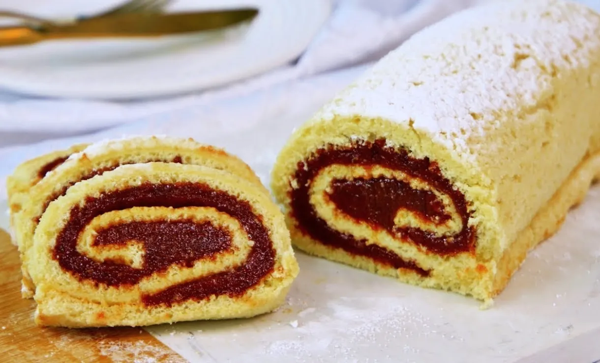 Rocambole de Coco com Goiabada: Uma delícia cremosa que Vai Deixar Todos com Água na Boca