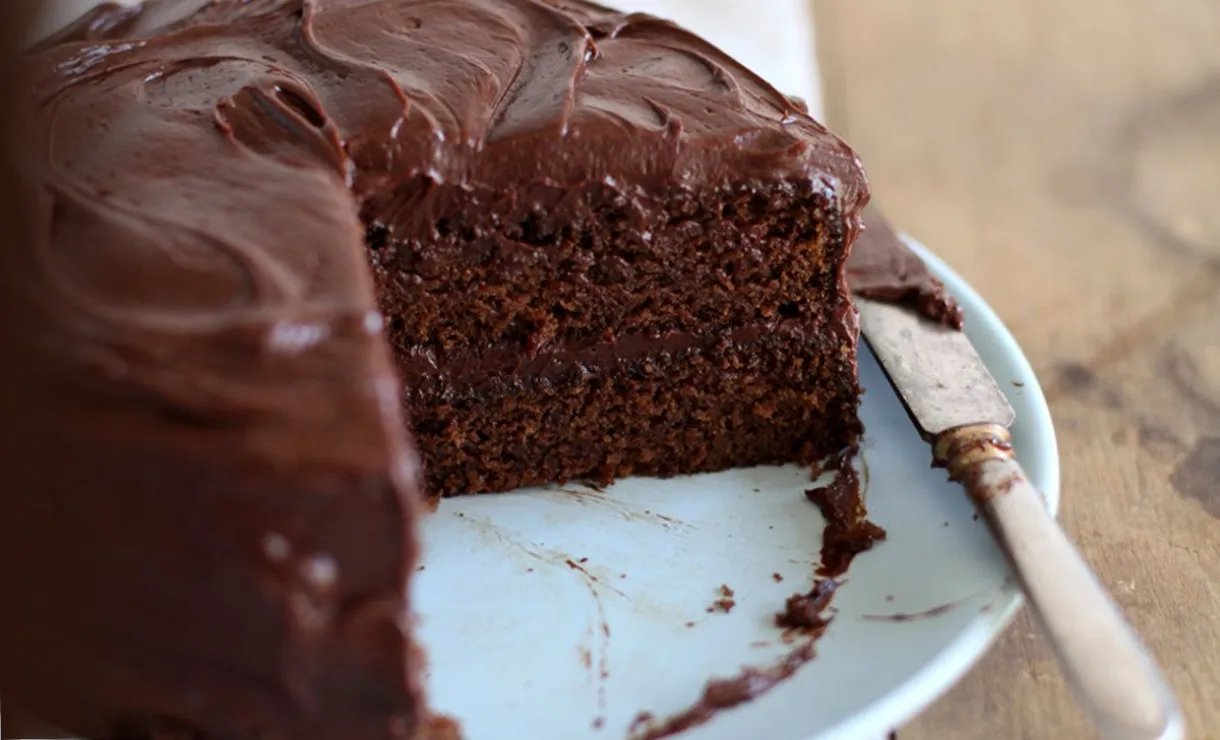Receita Fácil de Bolo de Chocolate: Delicie-se com uma Sobremesa Incrível