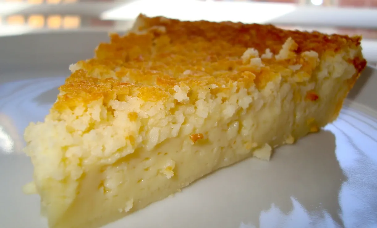 Receita de Bolo Queijadinha: Aprenda a Fazer Esse Delicioso Bolo de Coco e Queijo