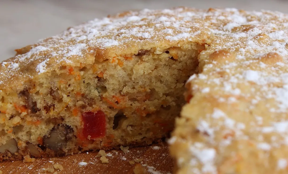 Bolo de Cenoura Low Carb com Toque de Amêndoas: Uma Explosão de Sabor