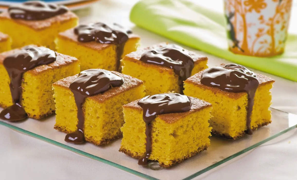 Bolo de Cenoura Low Carb com Chocolate: Um Pecado que Cabe na Dieta