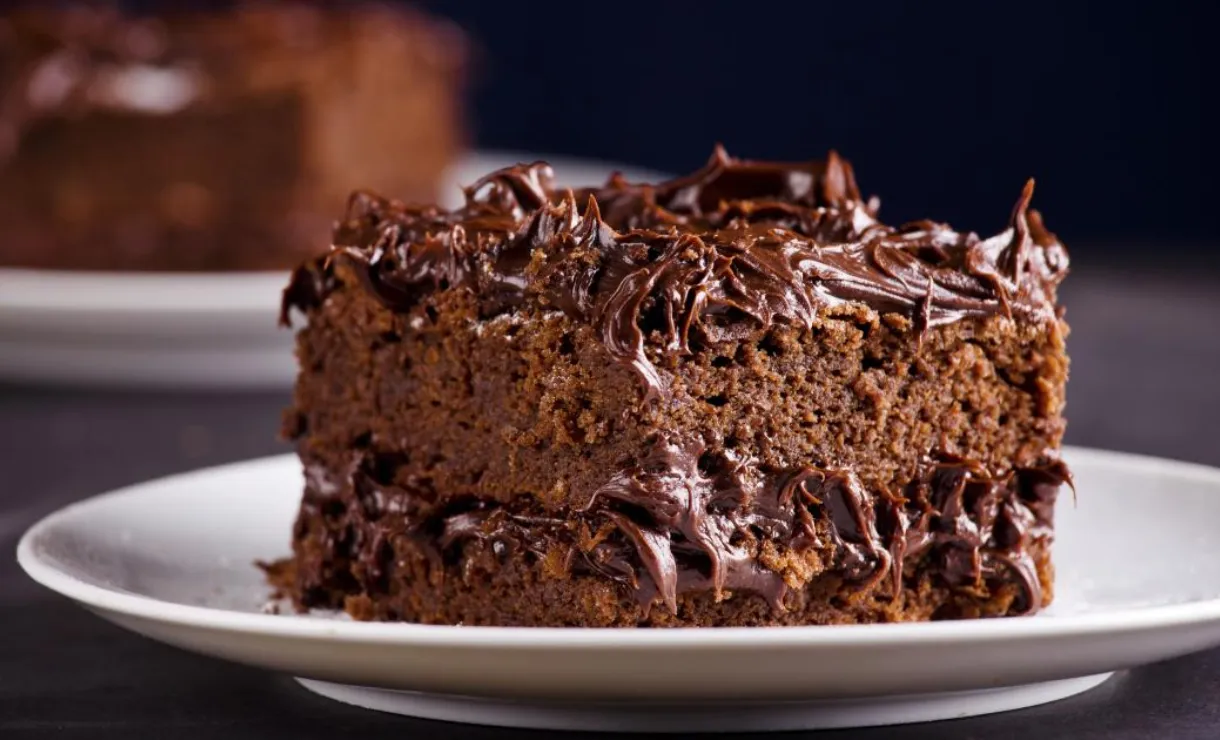 Bolo Molhado de Chocolate: Receita Irresistível que Derrete na Boca