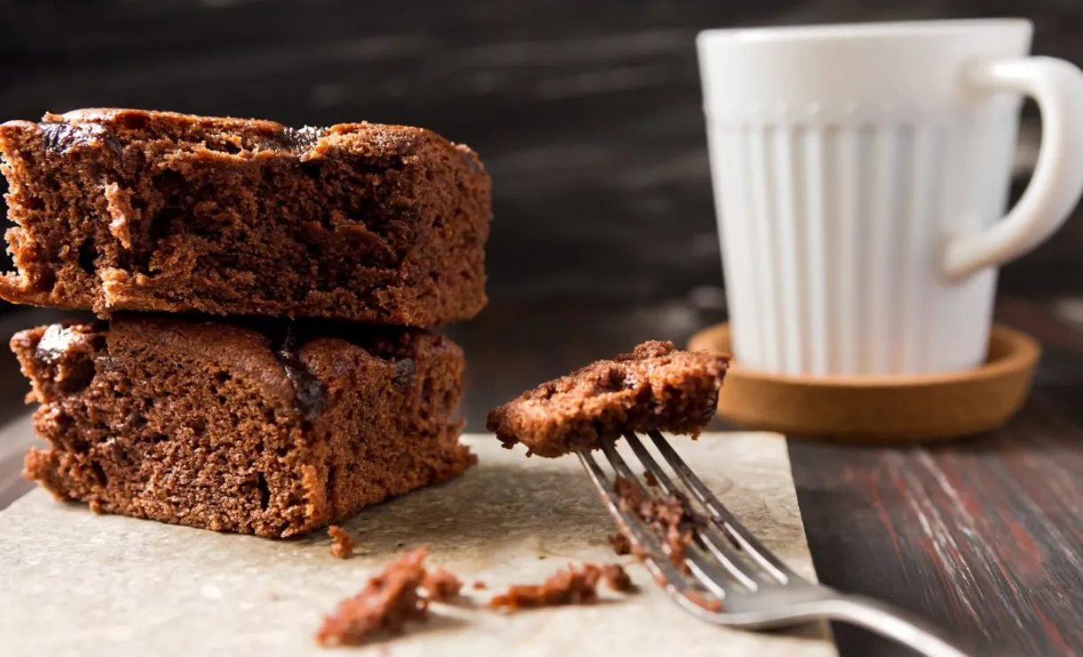 Bolo de Café com Chocolate: Receita Fácil para um Lanche da Tarde Perfeito