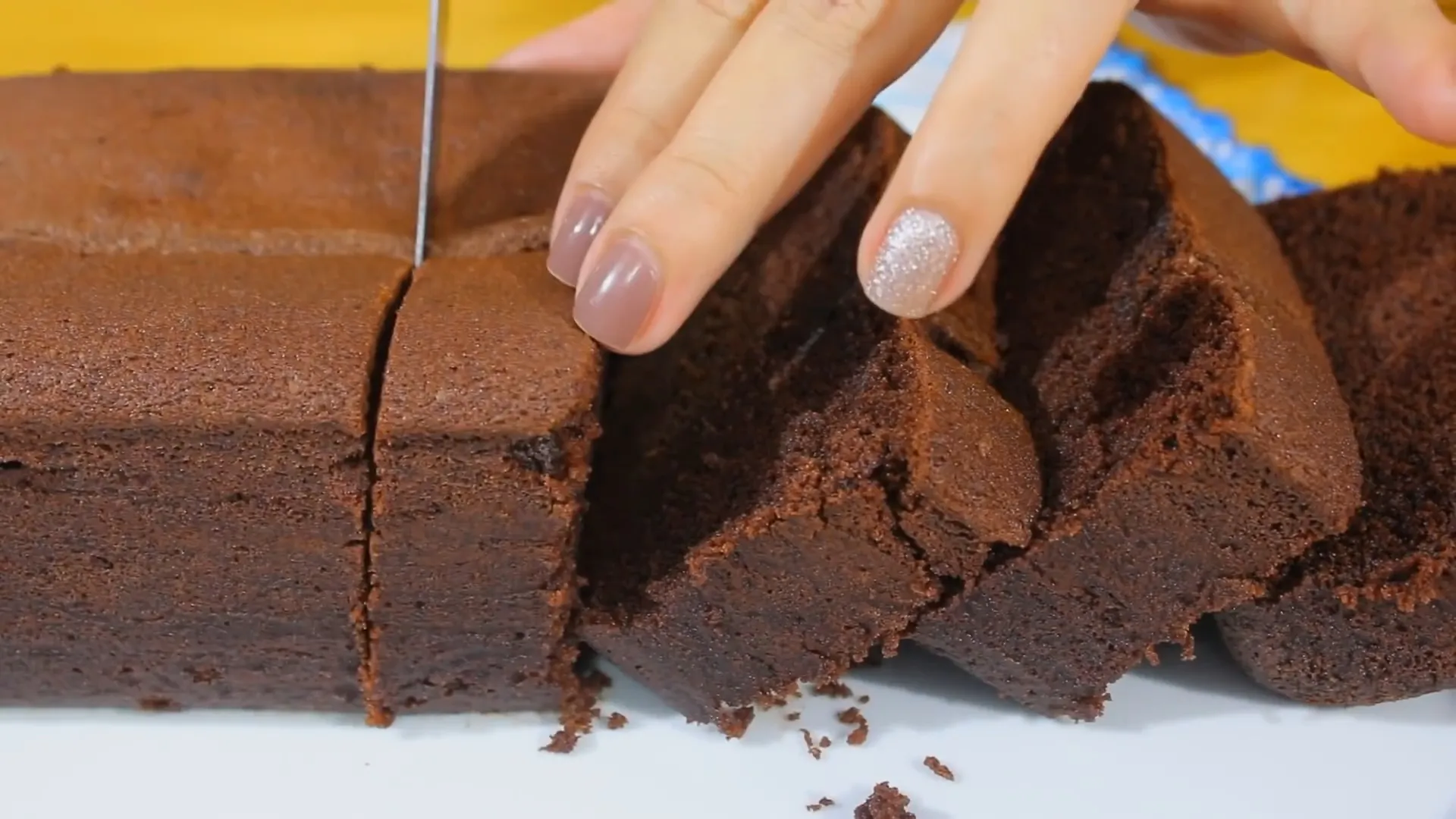 Delícia Fit: Bolo de Chocolate Low Carb, Saudável, Sem Lactose e Zero Açúcar, Pronto em Minutos