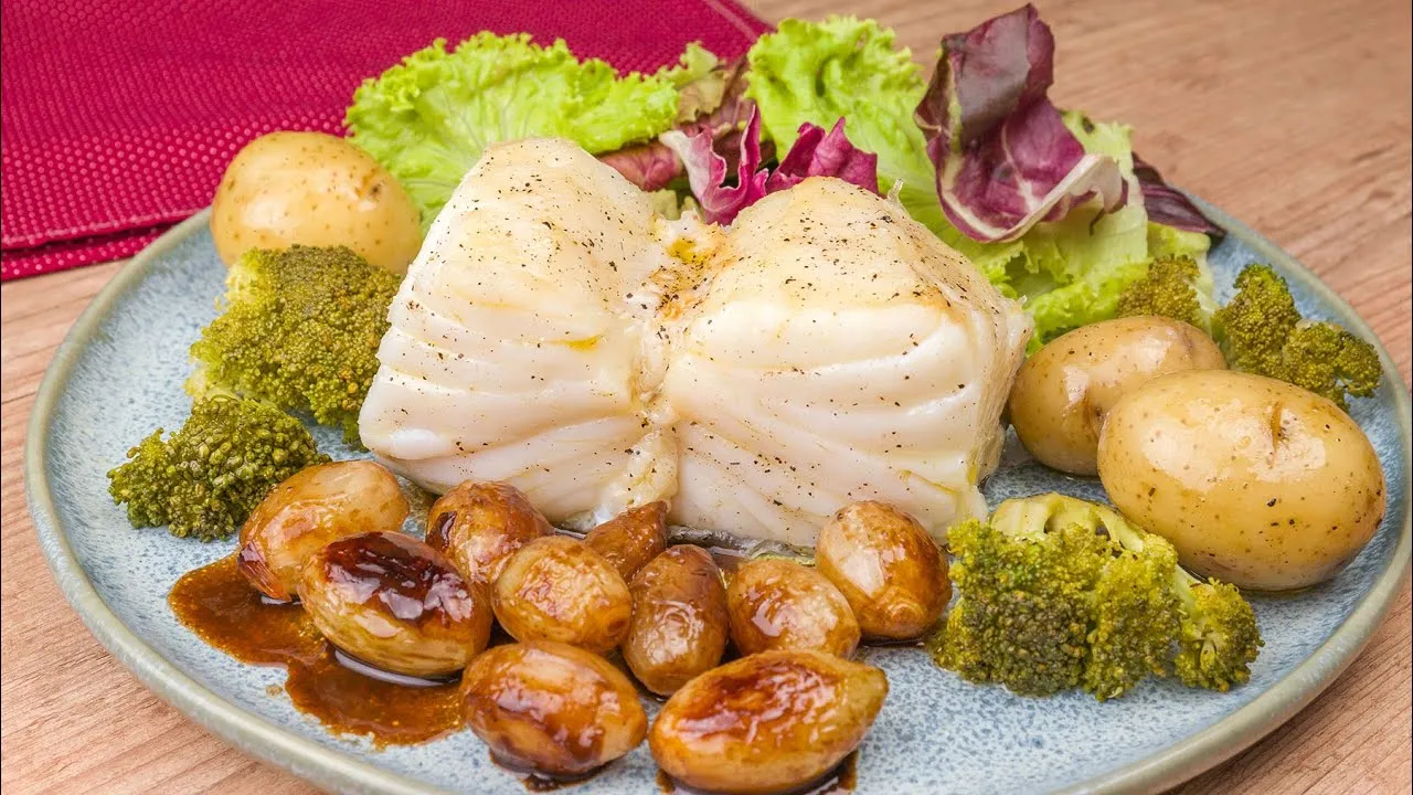 Bacalhau da Noruega ao Forno com Cebola Caramelizada: Receita Prática e Deliciosa