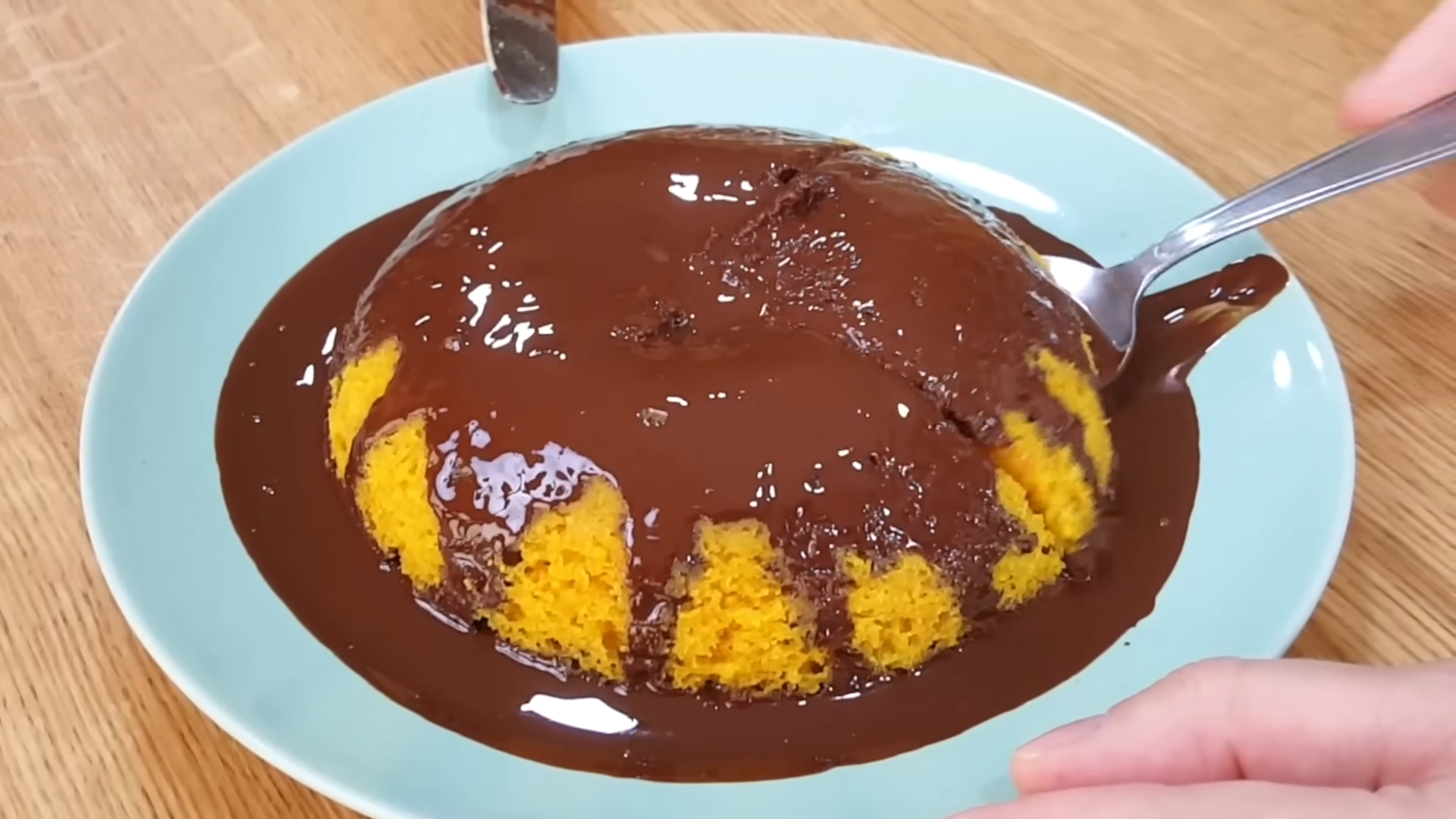Delícia Saudável: Bolo de Cenoura com Chocolate Low Carb, Sem Lactose e Zero Açúcar em Poucos Minutos