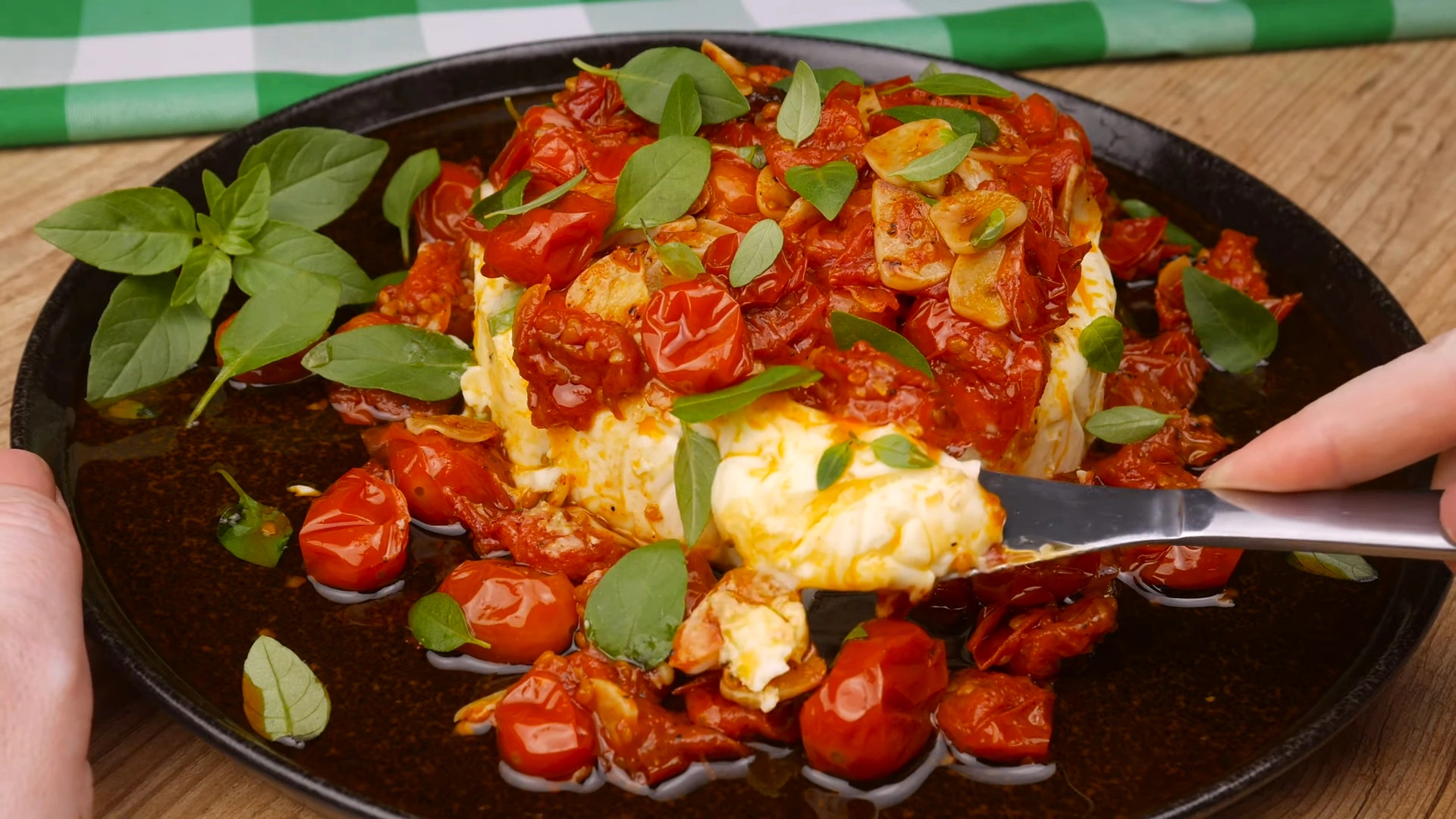 Surpreenda suas Visitas com esta Entradinha de Catupiry e Tomatinhos