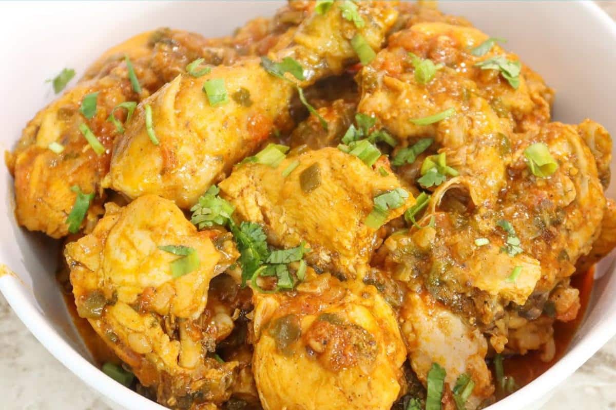 Notícia: Delicioso frango guisado da avó é uma tradição aos finais de semana