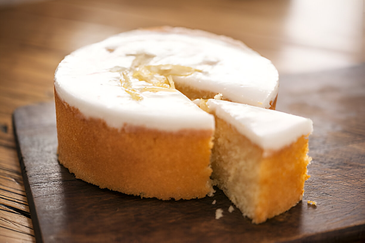 Receita de Bolo de Limão Amanteigado: Leve, Macio e Irresistível