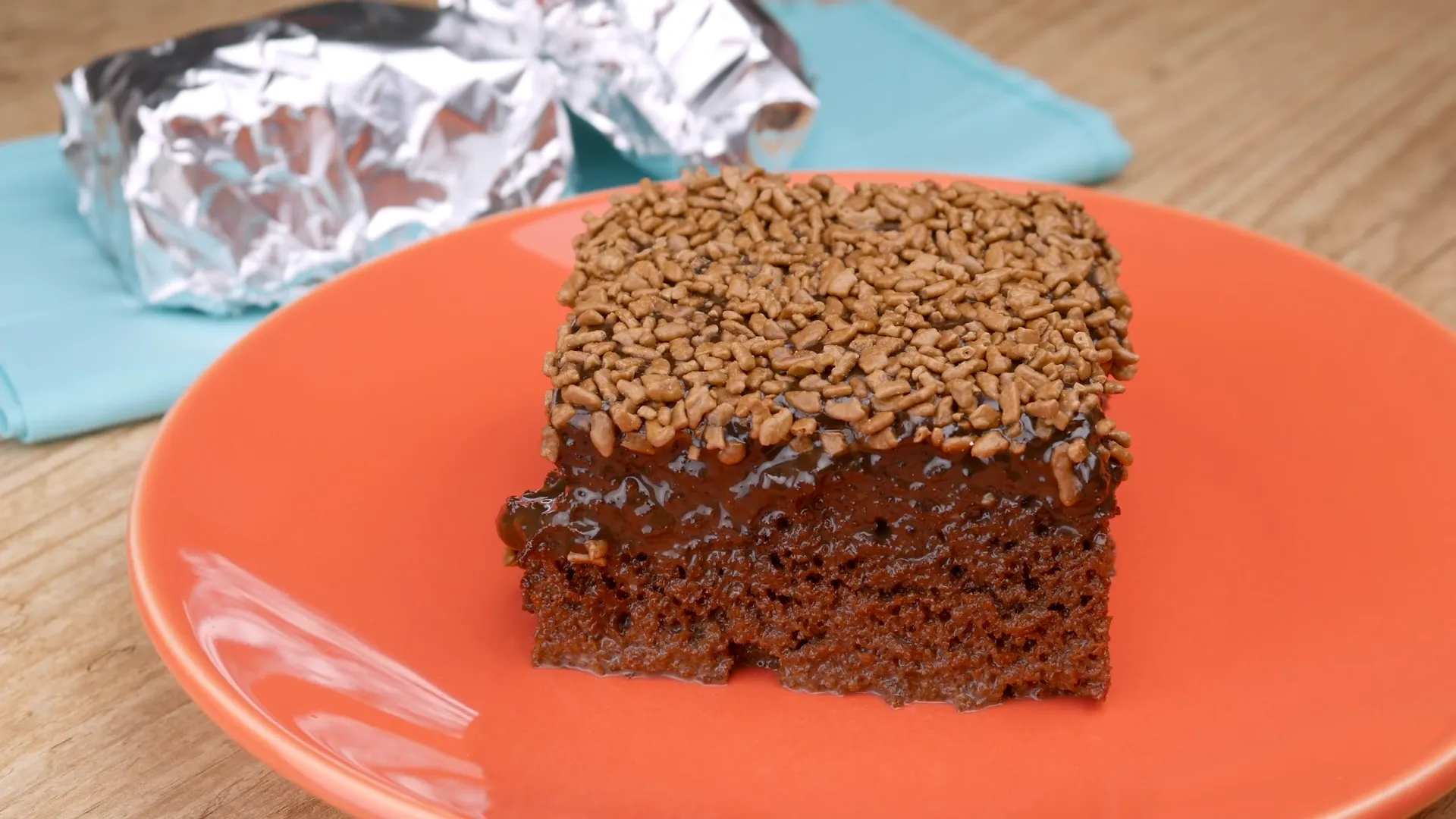 Receita de Bolo Gelado de Chocolate: Macio, Molhadinho e Delicioso