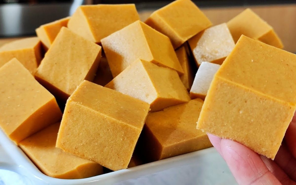 Receita de Caldo Concentrado de Pés de Frango: Rende 72 Cubinhos Nutritivos de 40g