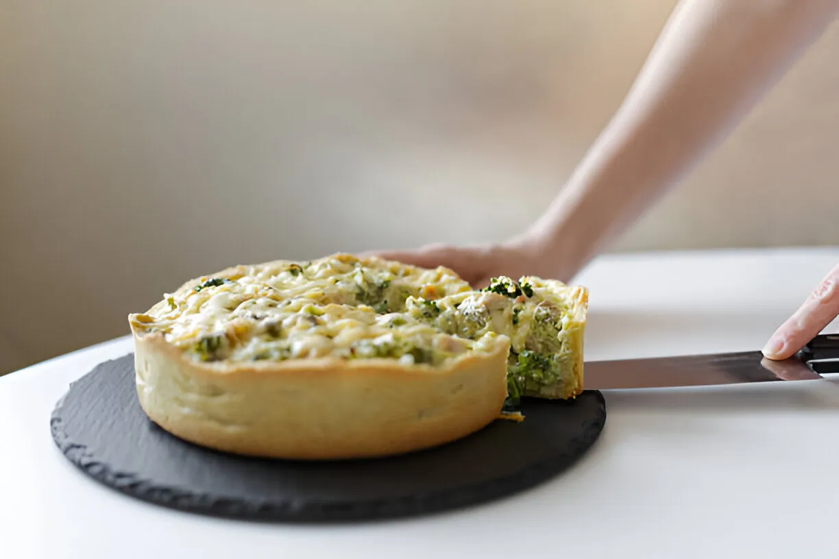 Torta de Brócolis com Queijo: Receita Saudável e Sem Farinha