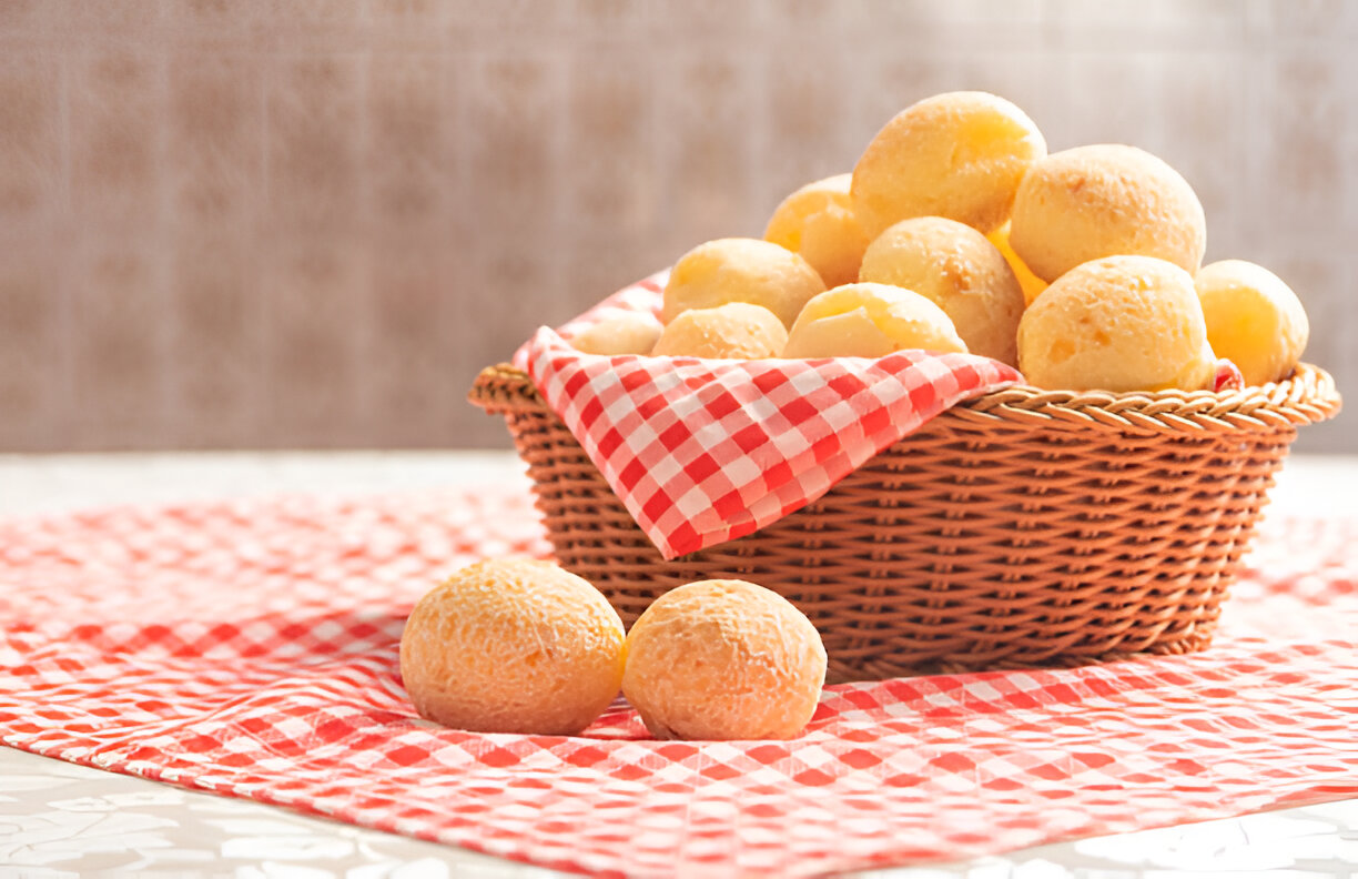 Pão de queijo cremoso e quentinho: Perfeito Para Hora do Café