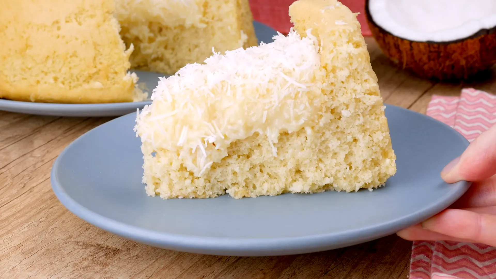 Como Fazer Bolo Cremoso de Coco com Leite Condensado: Receita Simples e Irresistível