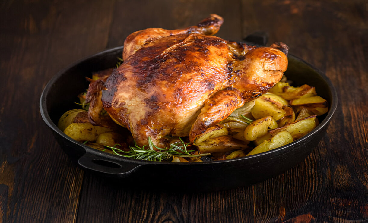 Receita de Frango Assado: O Melhor Jeito de Temperar para Almoços em Família