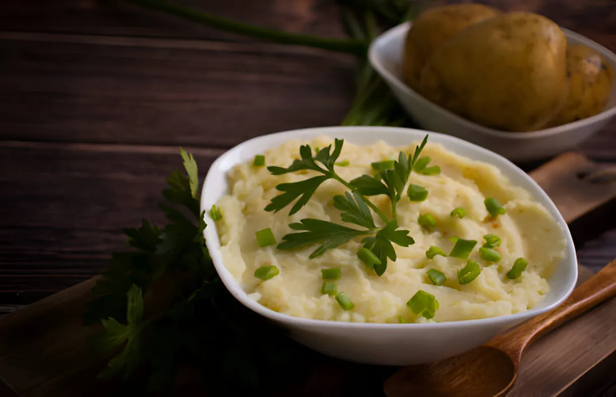 Receita de Purê de Batatas Cremoso: O Segredo dos Restaurantes Revelado