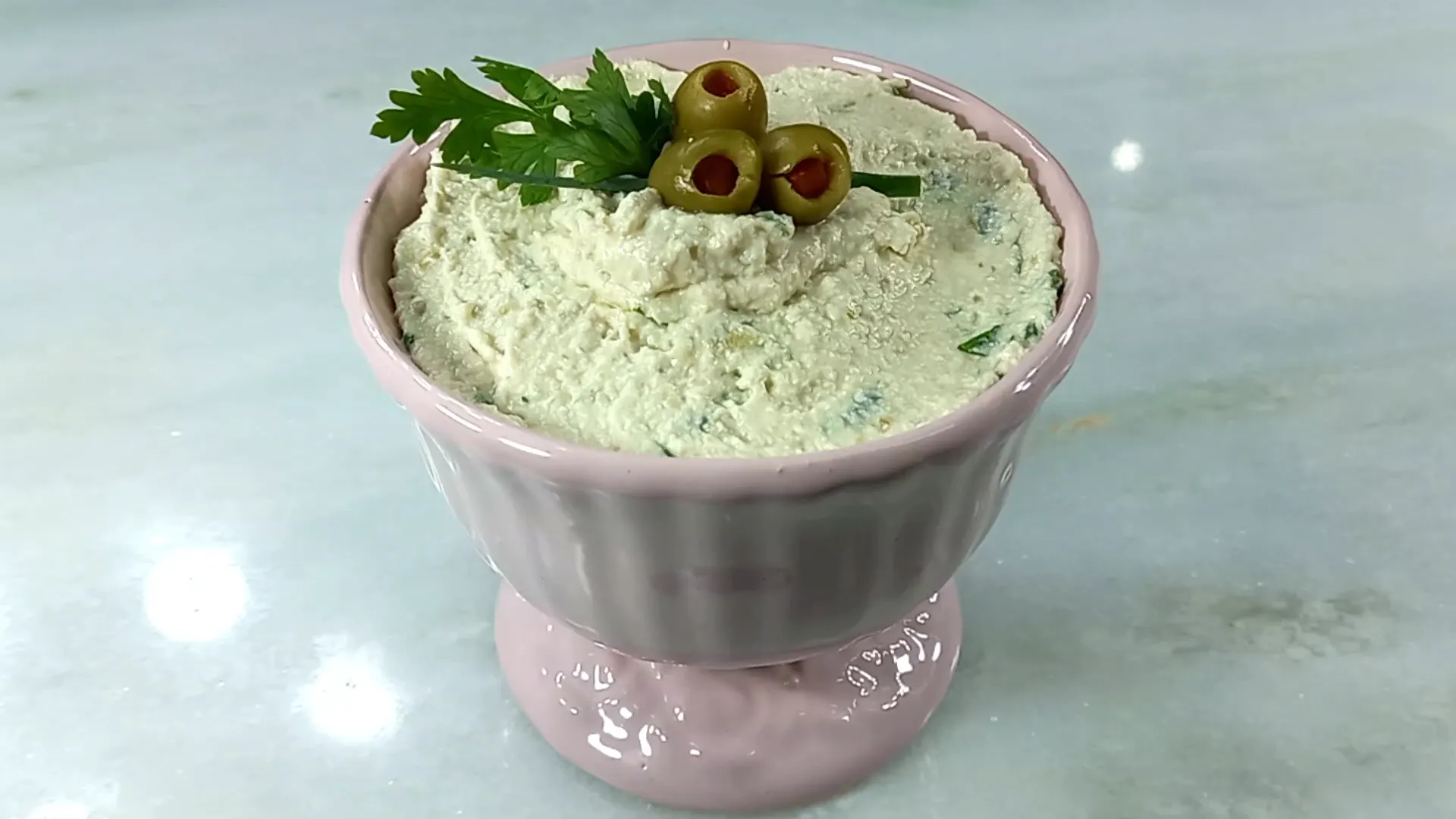 Patê de Azeitonas Pronto em 5 Minutos: Perfeito para Torradinhas no Café