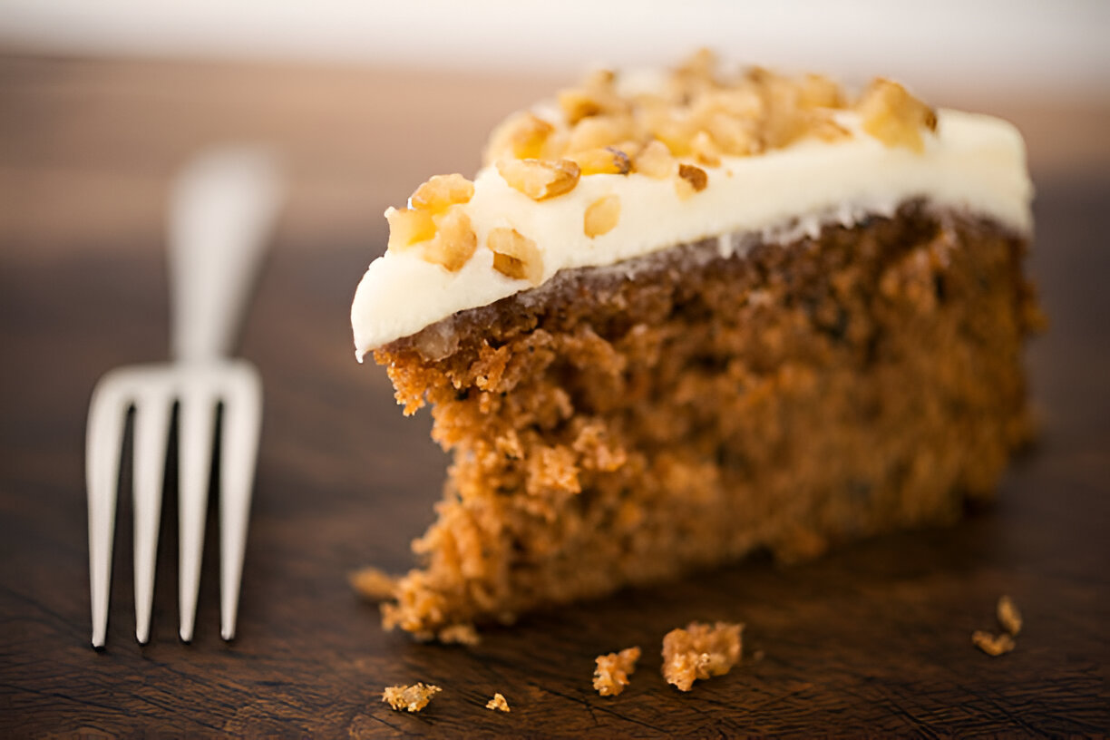 Bolo com crosta de coco e doce de leite: cada pedaço uma ida ao paraíso
