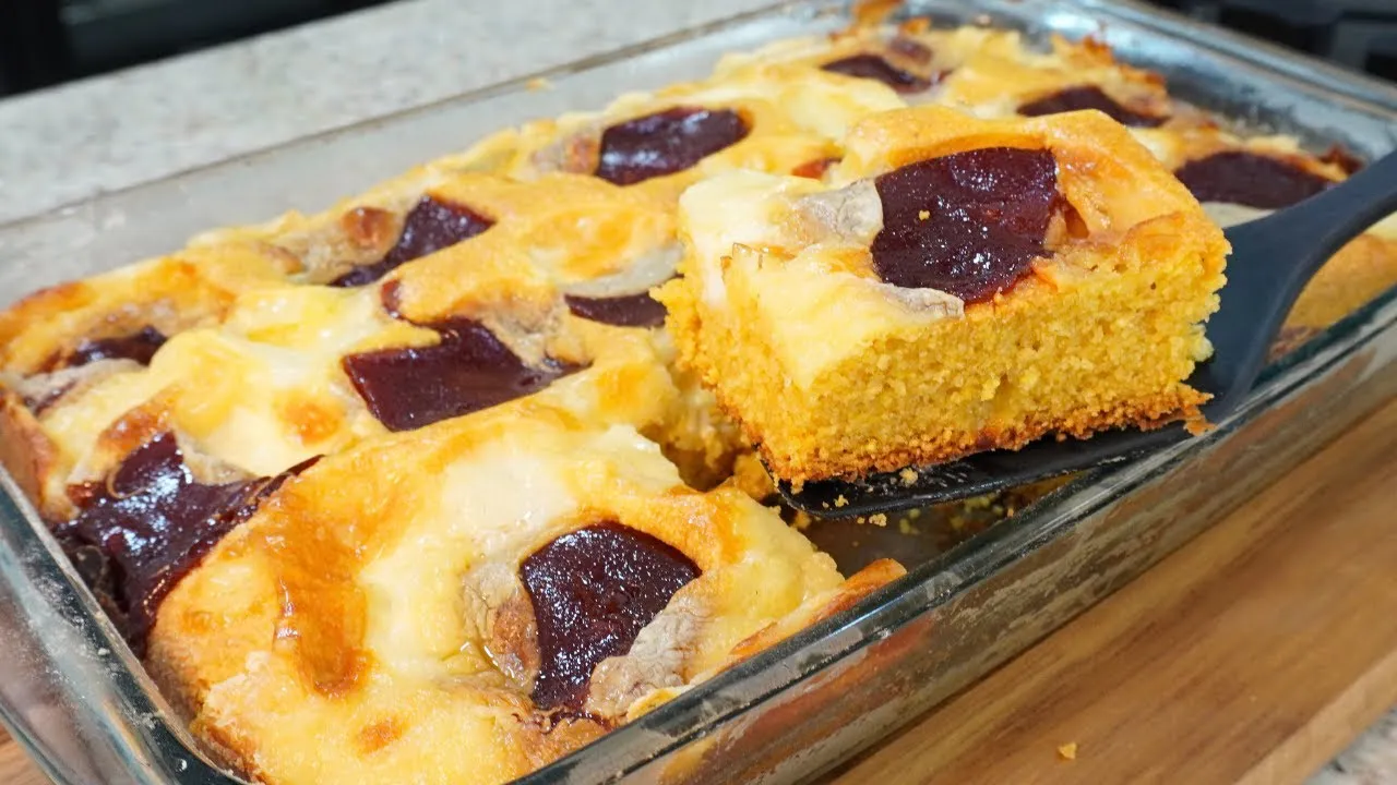 Bolo de Milho com Goiabada e Requeijão: Delícia Fácil para o Almoço de Dia dos Pais!