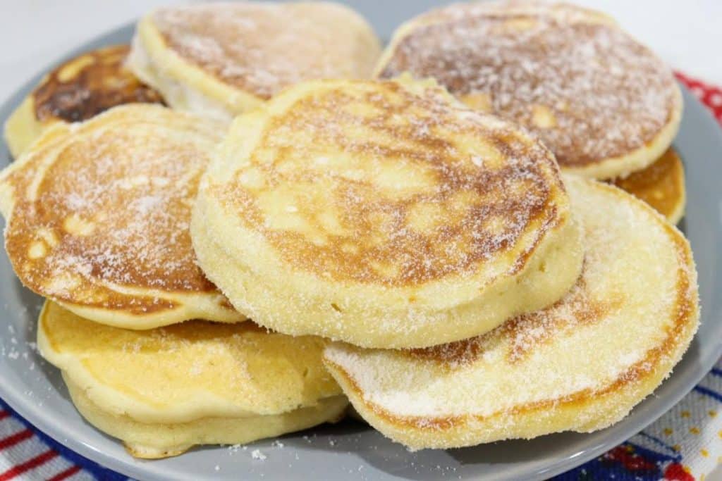 Nova opção de lanche delicioso na frigideira é alternativa ao tradicional pão francês no café da manhã