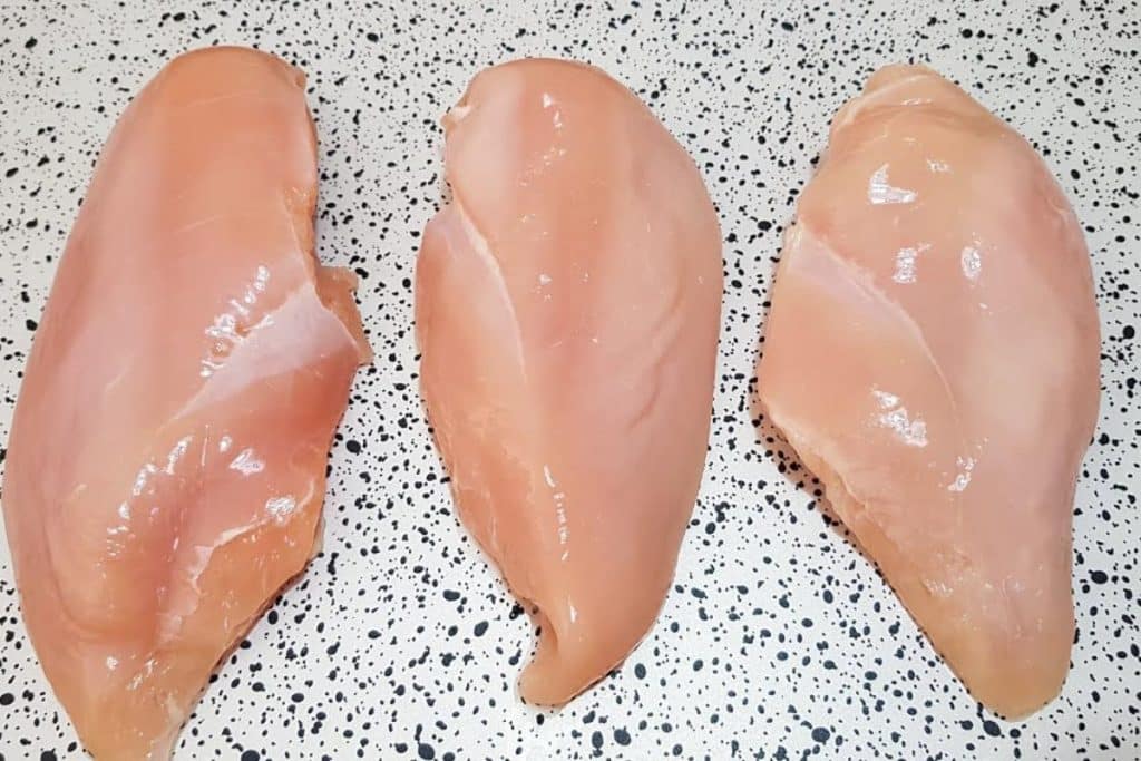 Preparei um estonteante almoço com peito de frango que conquistou a todos