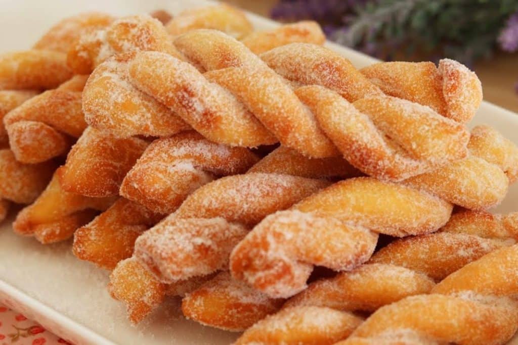 Rosquinha irresistível para o lanche da tarde vai ser devorada em poucos minutos