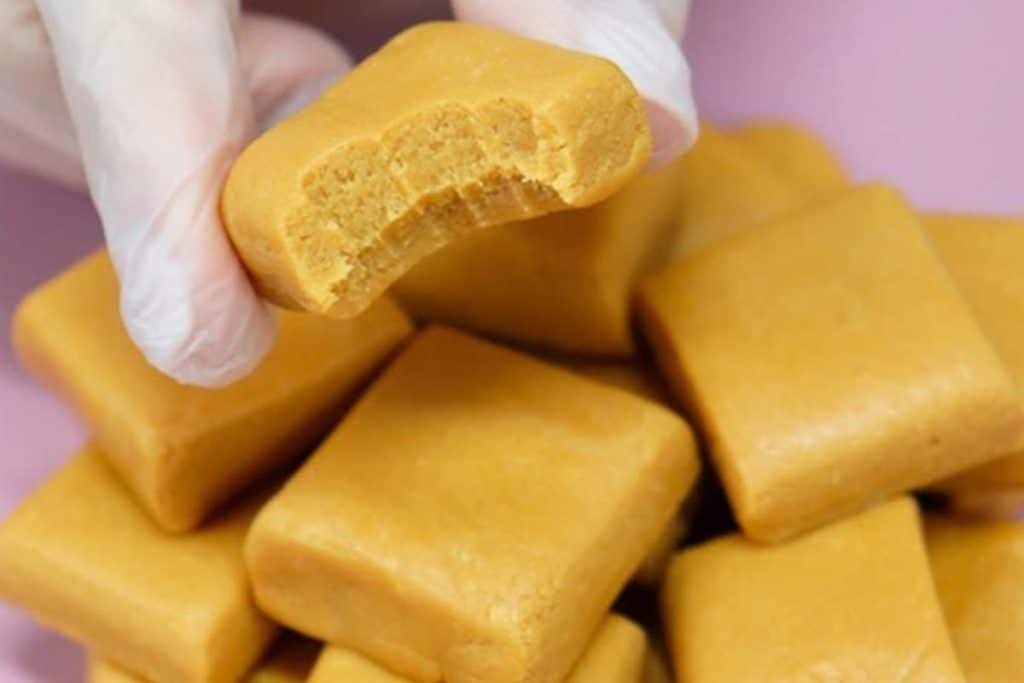 Nova técnica de preparo de doce de leite de corte sem necessidade de fogo e com apenas 2 ingredientes